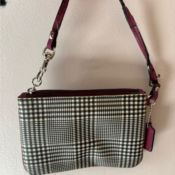 Coach purple wristlet - Picture 4 of 7